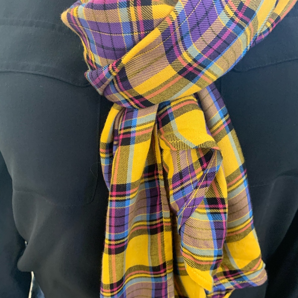 Splendid scarfs-3 total